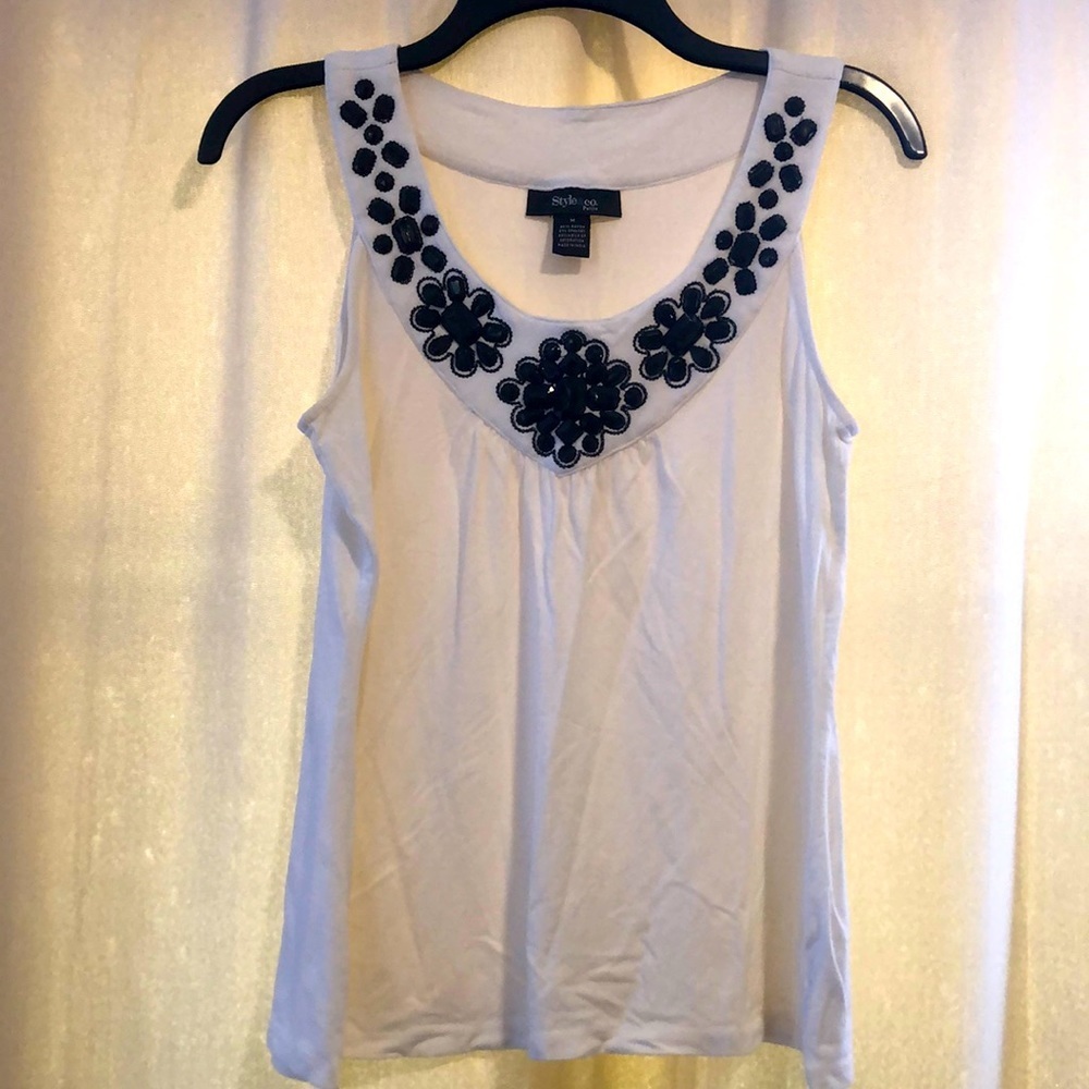 🎉4 for $20 Style & Co Petite medium White Tank